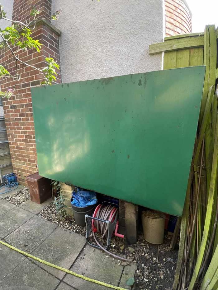leaking steel oil tank leaking steel oil tank